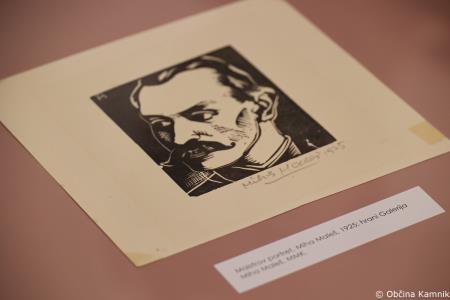 Zadnje javno vodstvo po razstavi Zgodbe Maistrovih predmetov iz virtualnosti v resnično (25)